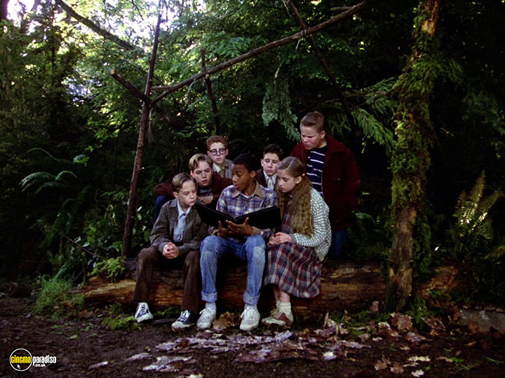 A still #49 from Pennywise: The Story of It (2021)