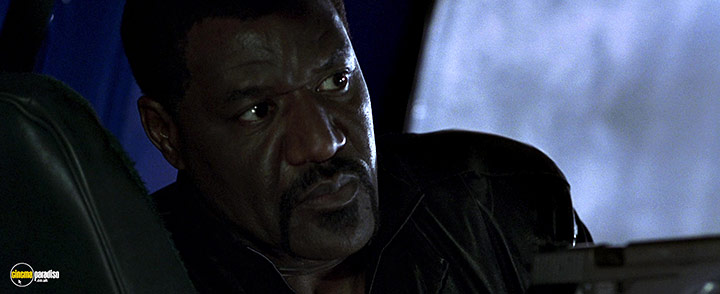 A still #55 from The One (2001)