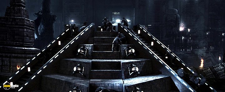 A still #44 from The One (2001)