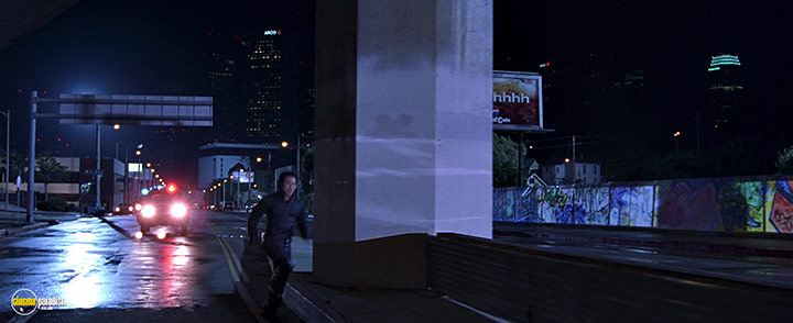 A still #43 from The One (2001)