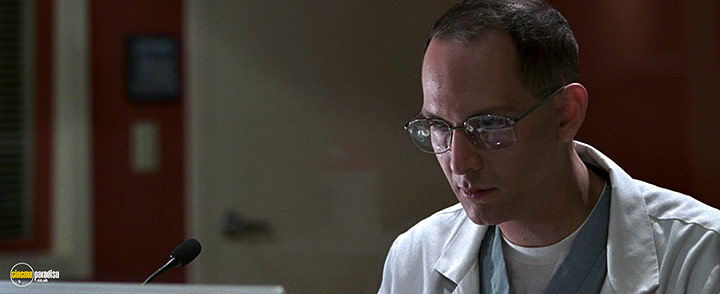 A still #34 from The One (2001)