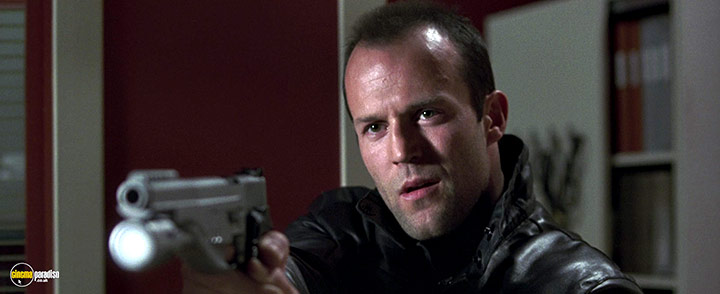 A still #33 from The One (2001)