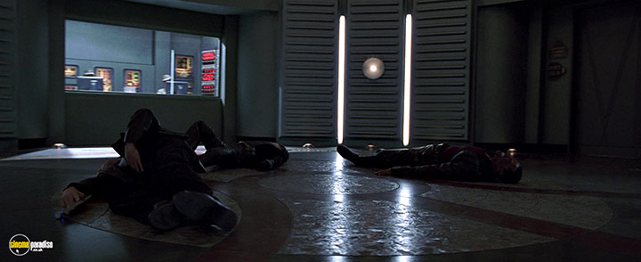 A still #26 from The One (2001)