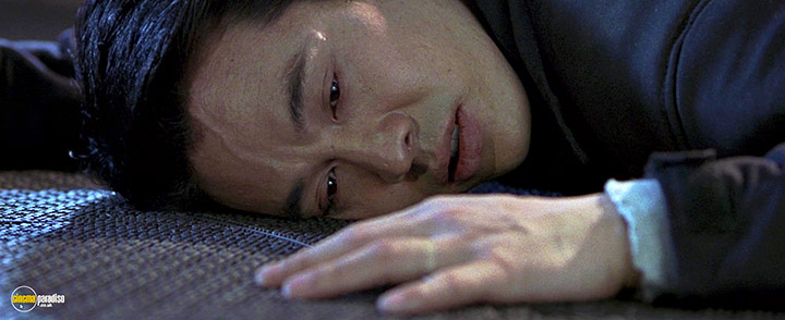 A still #23 from The One (2001)