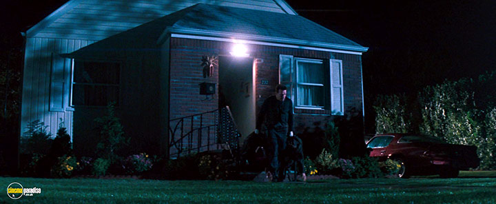 A still #106 from Eraser (1996)
