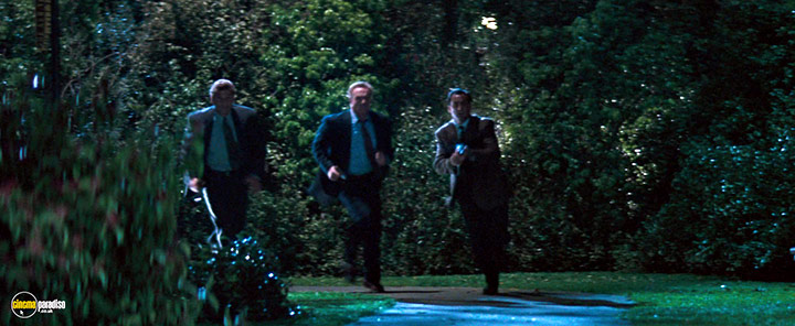 A still #101 from Eraser (1996)