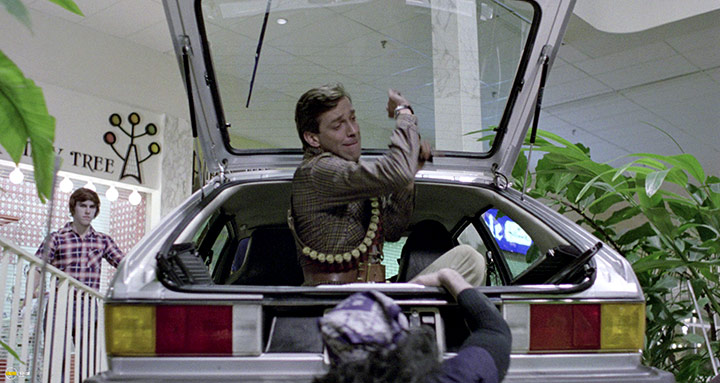 A still #14 from Dawn of the Dead (1978)