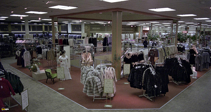 A still #19 from Dawn of the Dead (1978)
