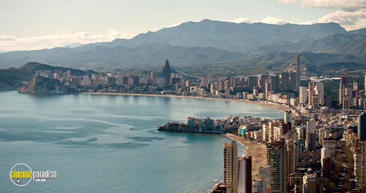 A still #18 from It Snows in Benidorm (2020)