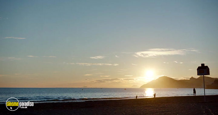 A still #4 from It Snows in Benidorm (2020)