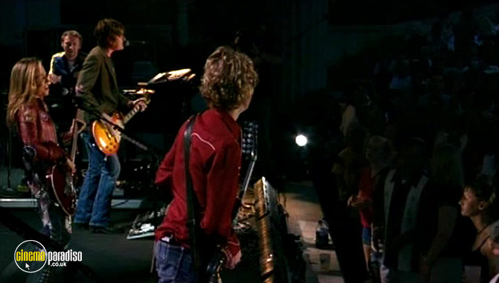A still #28 from Sheryl Crow: C'Mon America 2003 (2003)