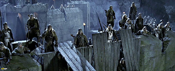 A still #113 from The Lord of the Rings: The Two Towers (2002)