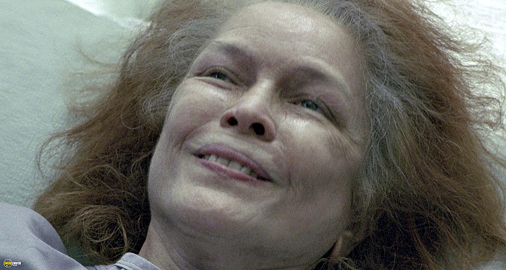 A still #77 from Requiem for a Dream (2000)