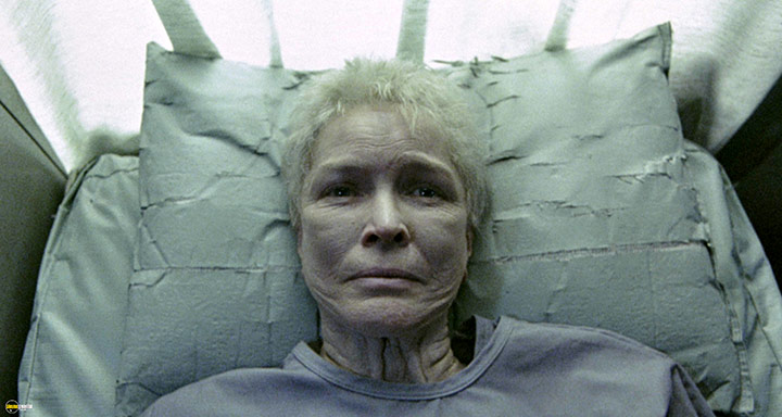 A still #88 from Requiem for a Dream (2000)