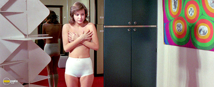 A still #31 from Smile Before Death (1972)