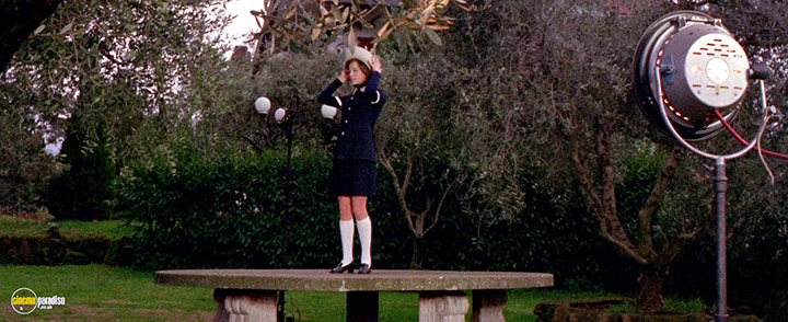 A still #17 from Smile Before Death (1972)