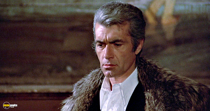A still #16 from The Killer Reserved Nine Seats (1974)