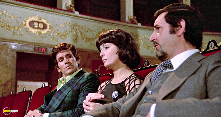 A still #10 from The Killer Reserved Nine Seats (1974)