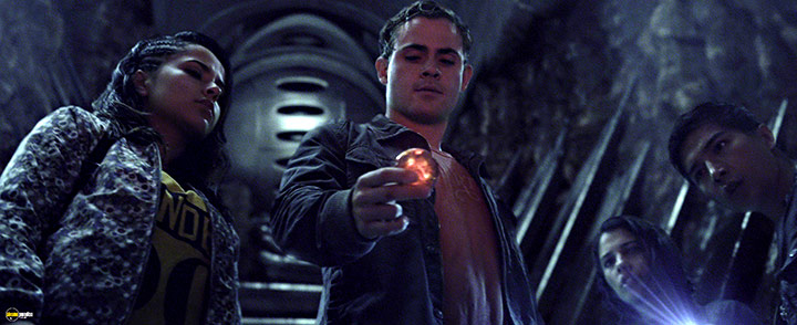 A still #92 from Power Rangers (2017)