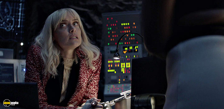 A still #29 from Batwoman: Series 3 (2022)