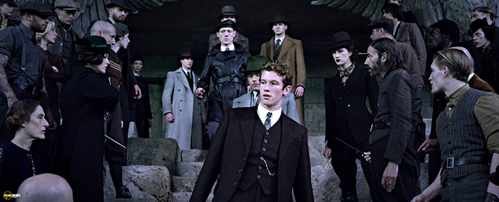 A still #65 from Fantastic Beasts: The Crimes of Grindelwald (2018)