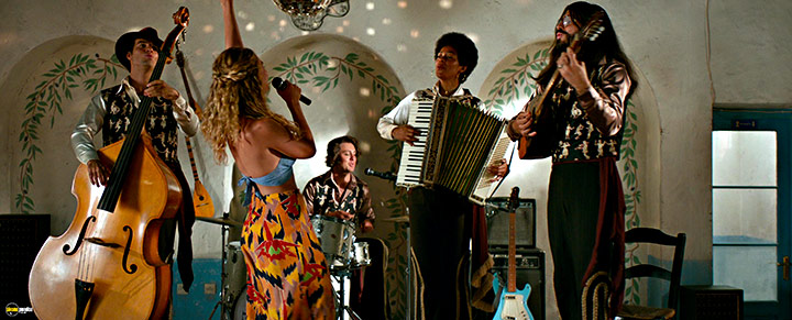 A still #76 from Mamma Mia! Here We Go Again (2018)