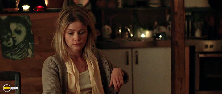 A still #16 from Beautiful Beings (2022)