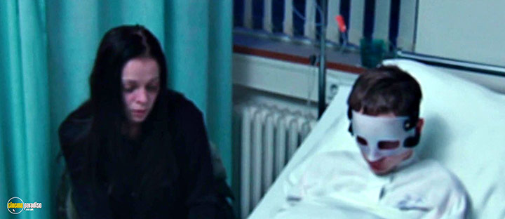 A still #12 from Beautiful Beings (2022)