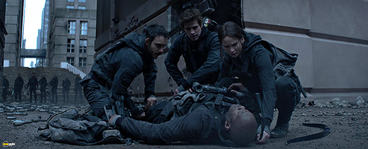 A still #89 from The Hunger Games: Mockingjay: Part 2 (2015)