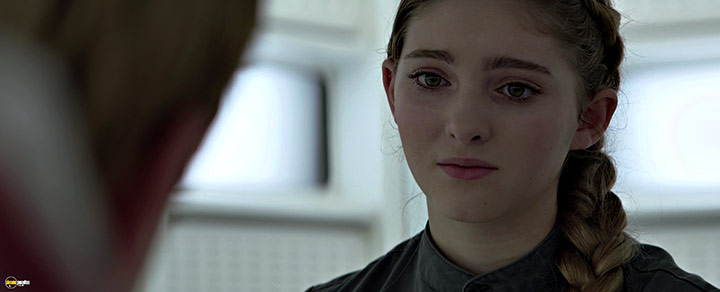 A still #44 from The Hunger Games: Mockingjay: Part 2 (2015)