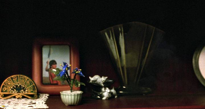 A still #51 from Requiem for a Dream (2000)