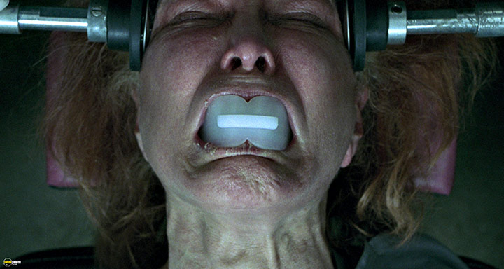 A still #43 from Requiem for a Dream (2000)