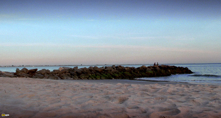 A still #31 from Requiem for a Dream (2000)