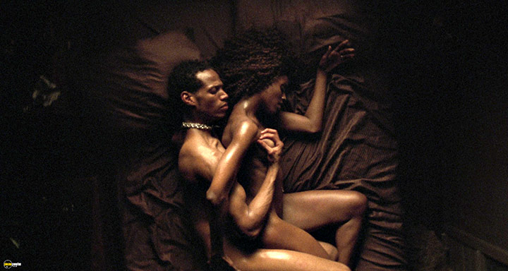 A still #27 from Requiem for a Dream (2000)