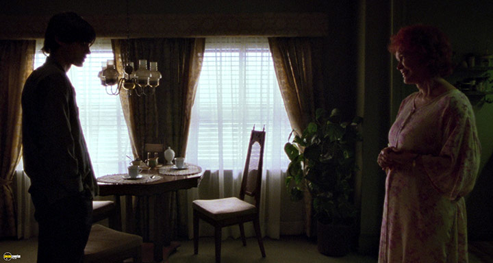 A still #22 from Requiem for a Dream (2000)