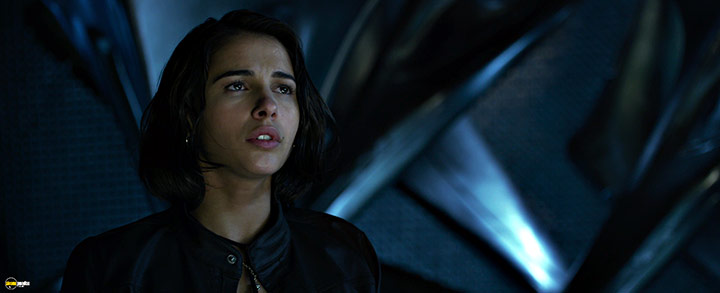 A still #69 from Power Rangers (2017)