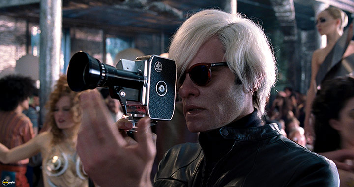 A still #56 from Men in Black 3 (2012)