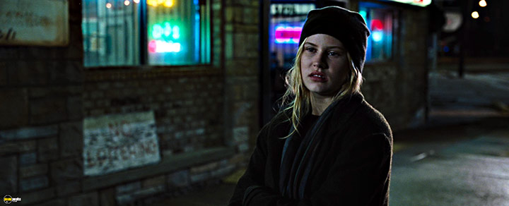 A still #53 from Jack Reacher: Never Go Back (2016)