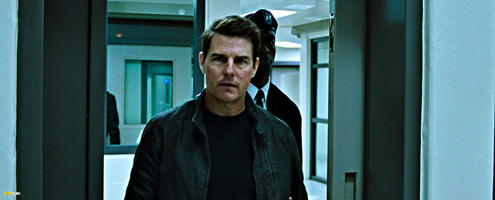 A still #48 from Jack Reacher: Never Go Back (2016)