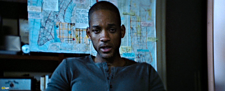 A still #66 from I Am Legend (2007)