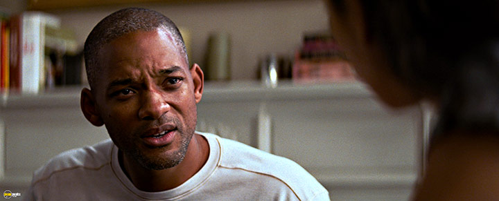 A still #47 from I Am Legend (2007)