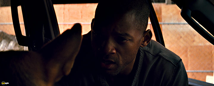 A still #26 from I Am Legend (2007)