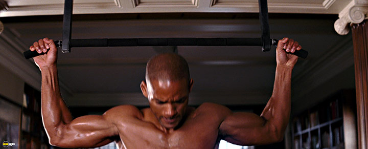 A still #25 from I Am Legend (2007)