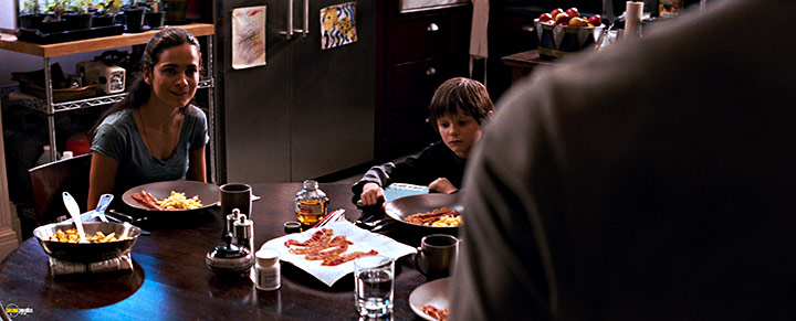 A still #23 from I Am Legend (2007)