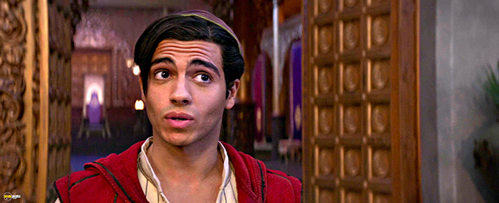 A still #21 from Aladdin (2019)