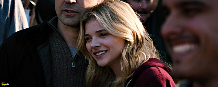 A still #57 from The 5th Wave (2016)