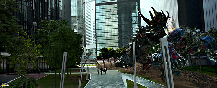 A still #52 from Transformers: Age of Extinction (2014)