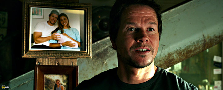 A still #45 from Transformers: Age of Extinction (2014)