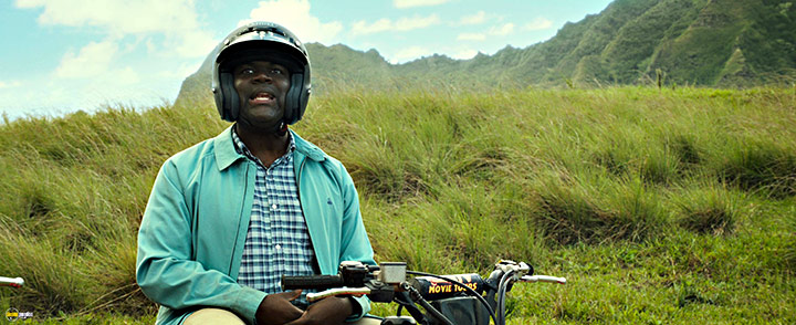 A still #86 from Mike and Dave Need Wedding Dates (2016)