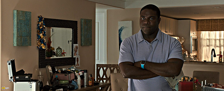 A still #58 from Mike and Dave Need Wedding Dates (2016)